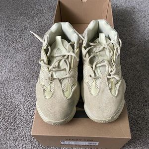 Yeezy 500 super moons